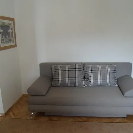 Apartment Stella Postira