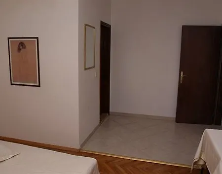 Stella Apartment